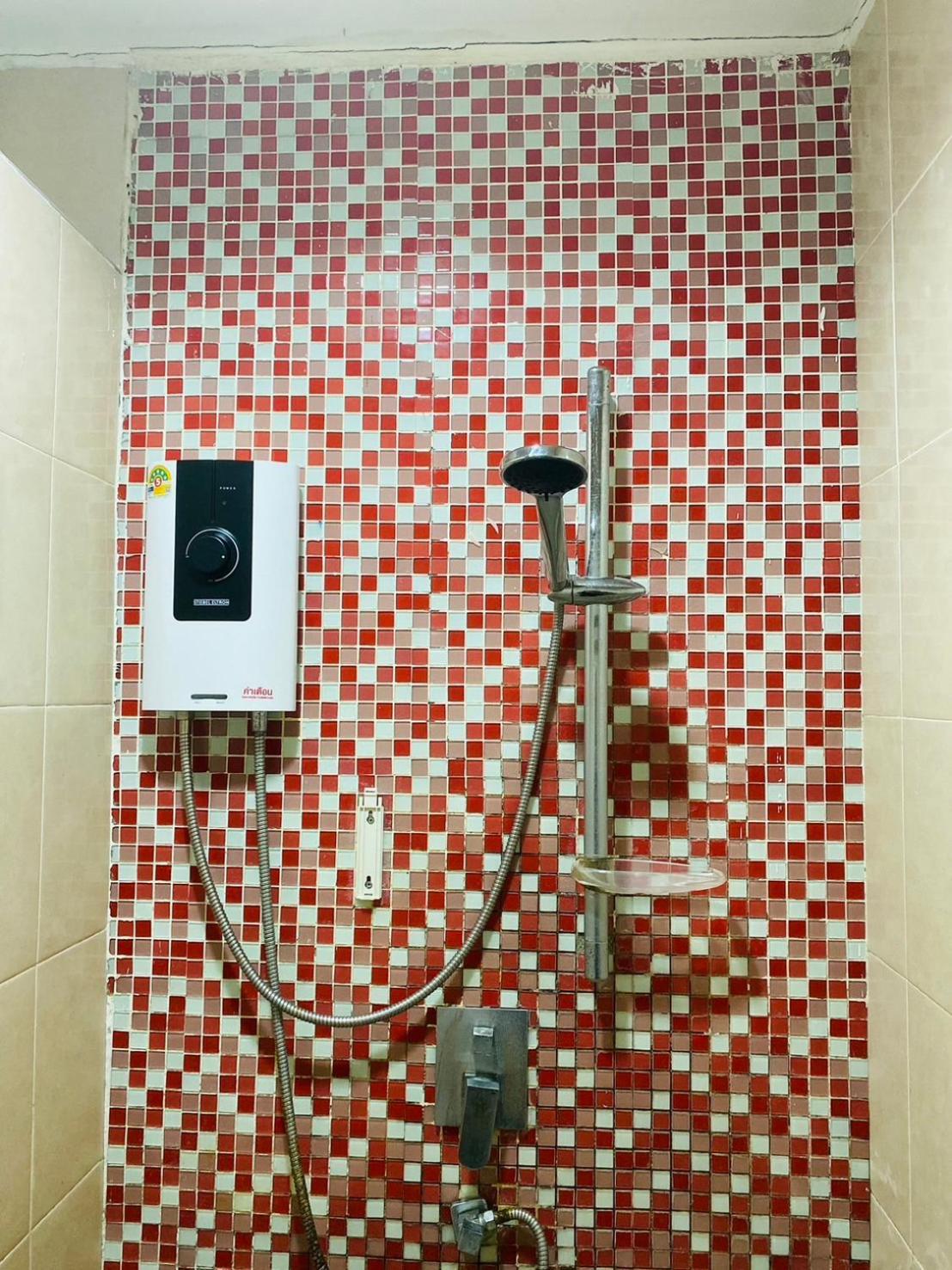 Quarto com 2 Camas de Solteiro e Varanda